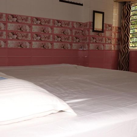 Annaiyin Hotel King Palace Velankanni Esterno foto