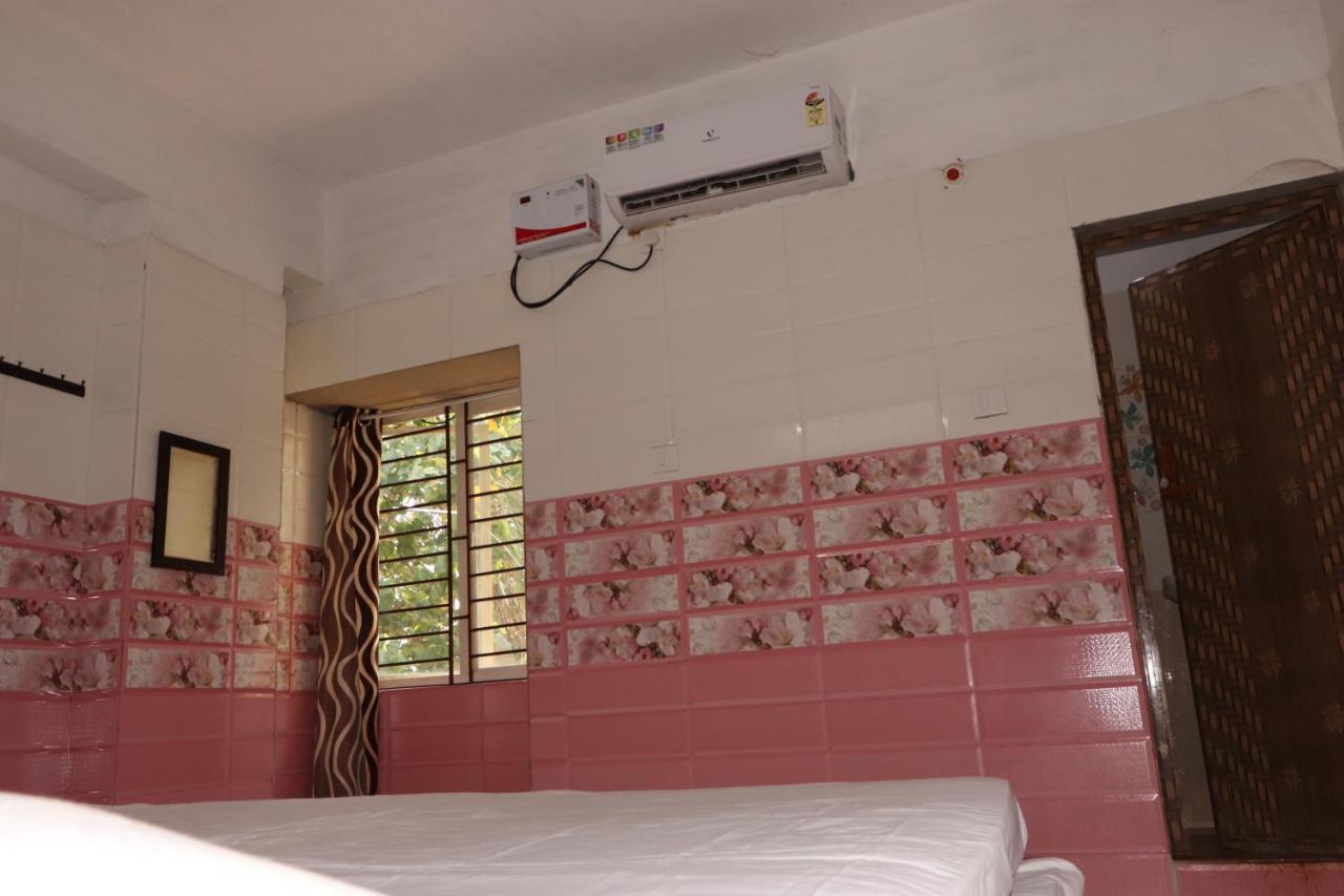 Annaiyin Hotel King Palace Velankanni Esterno foto
